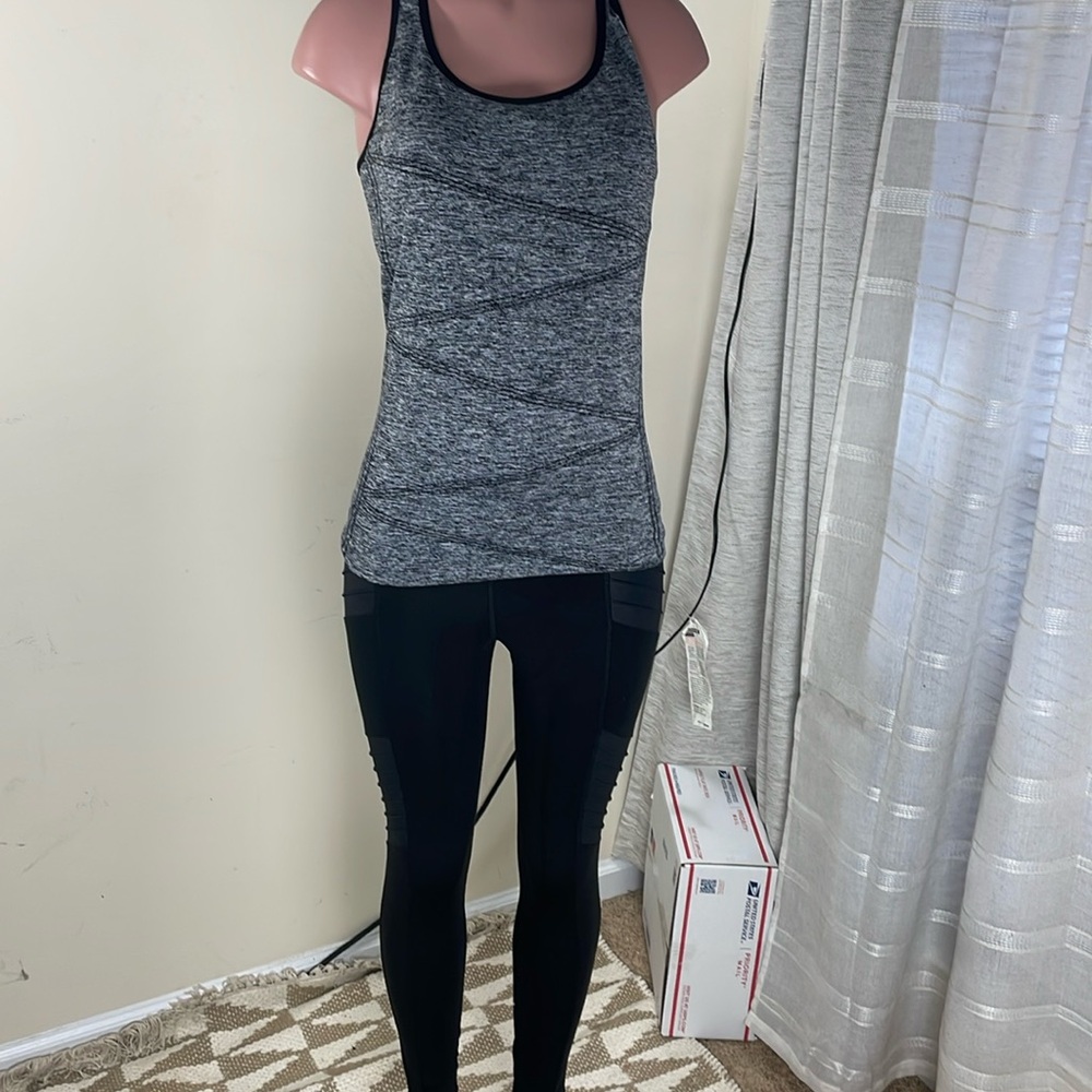 Old Navy Leggings & Disbest Yoga Tanktop